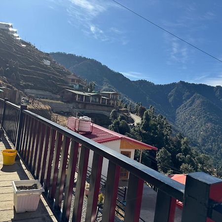 The Vintage Hill Village - Himalayan Boutique Resort Канатал Екстериор снимка