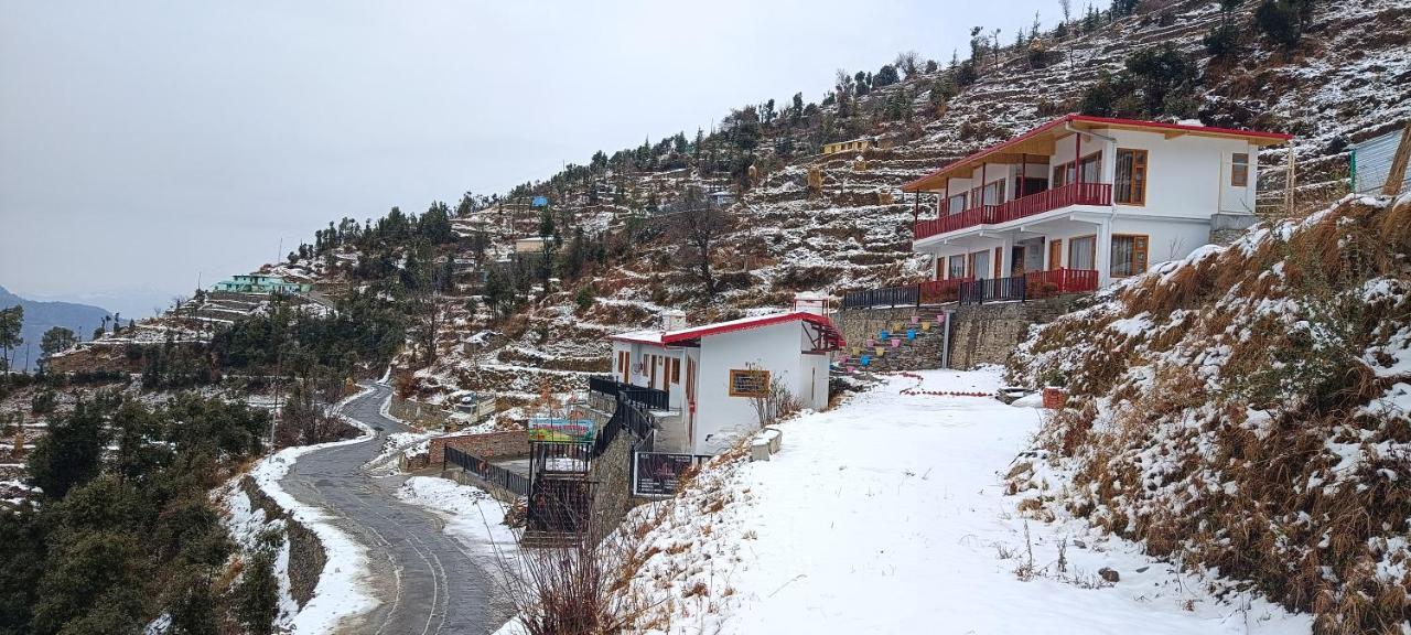 The Vintage Hill Village - Himalayan Boutique Resort Канатал Екстериор снимка